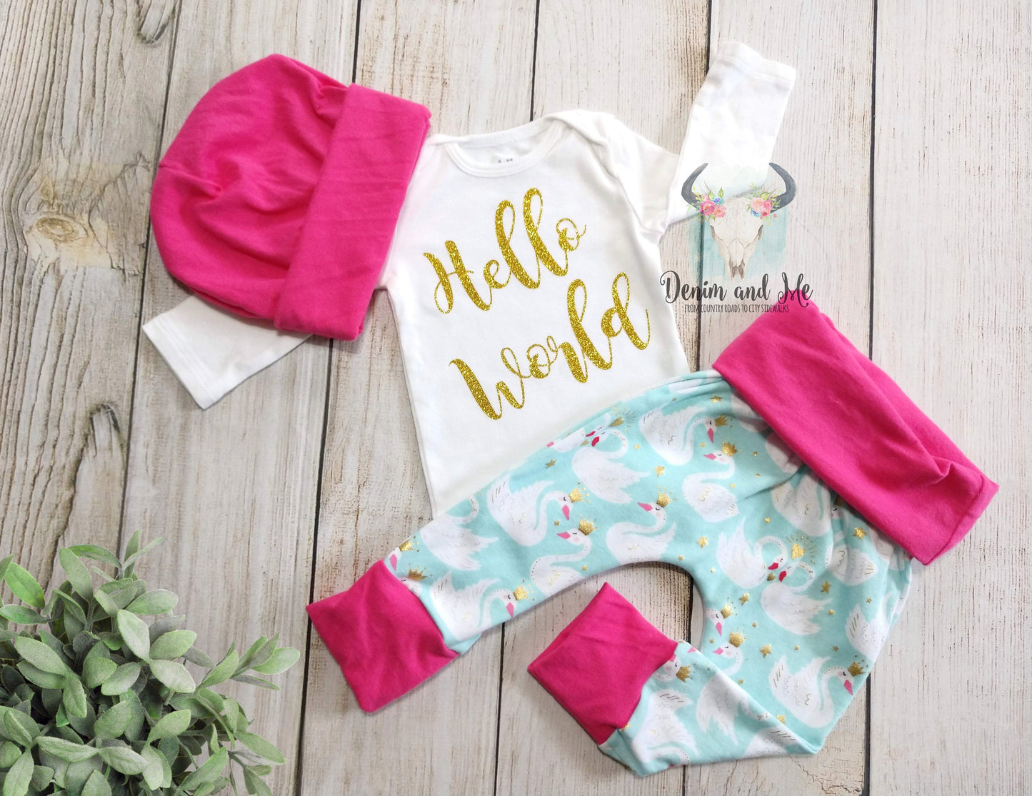 "hello world" Swan Outfit